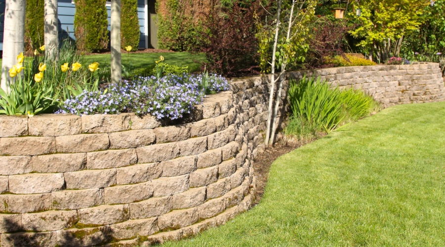 Hardscaping and Retaining Walls Hardscaping and Retaining Walls